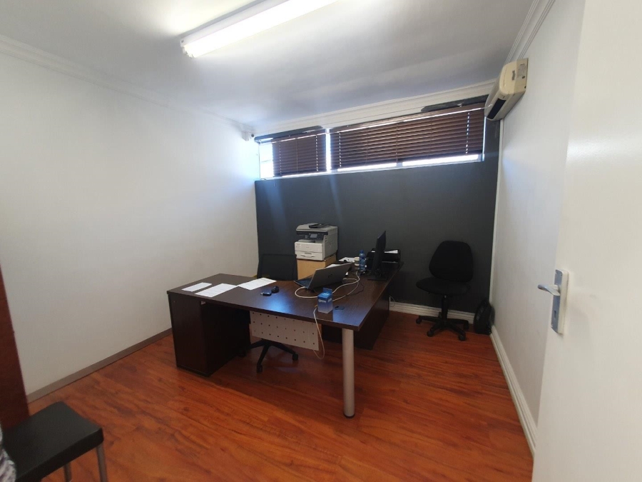 To Let commercial Property for Rent in Paarden Eiland Western Cape
